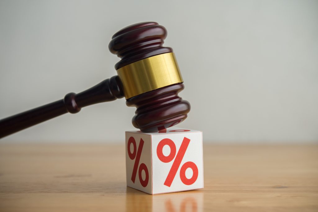 How Does the Interest Rate Work on Lawsuit Loans